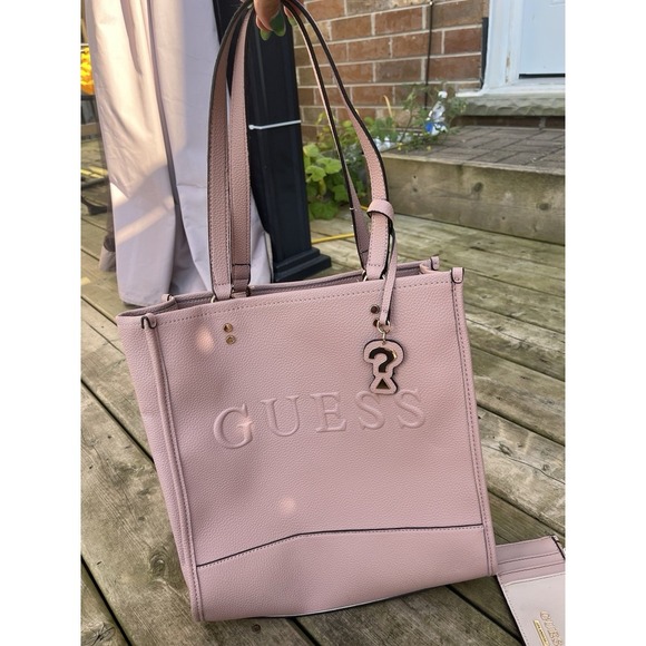 GUESS Lacombe Carry All Pink And Cardholder - Picture 8 of 12